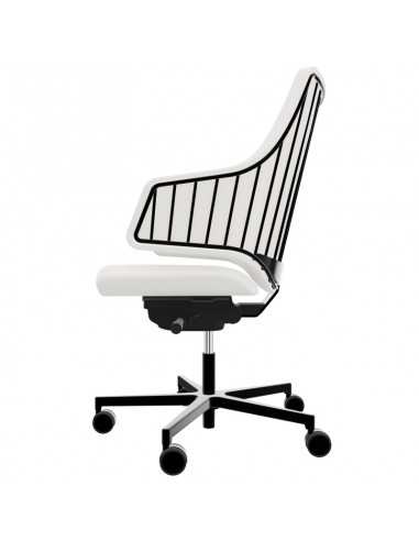 Poltrona direzionale con schienale medio Italia