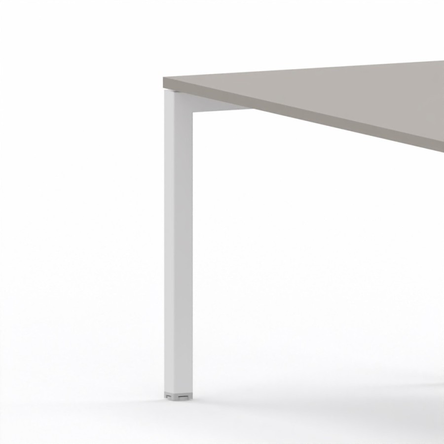 LAS - Scrivania Oxi con piano in legno e gambe in metallo a "Q" profondità 80 cm - Colore Stone Grey